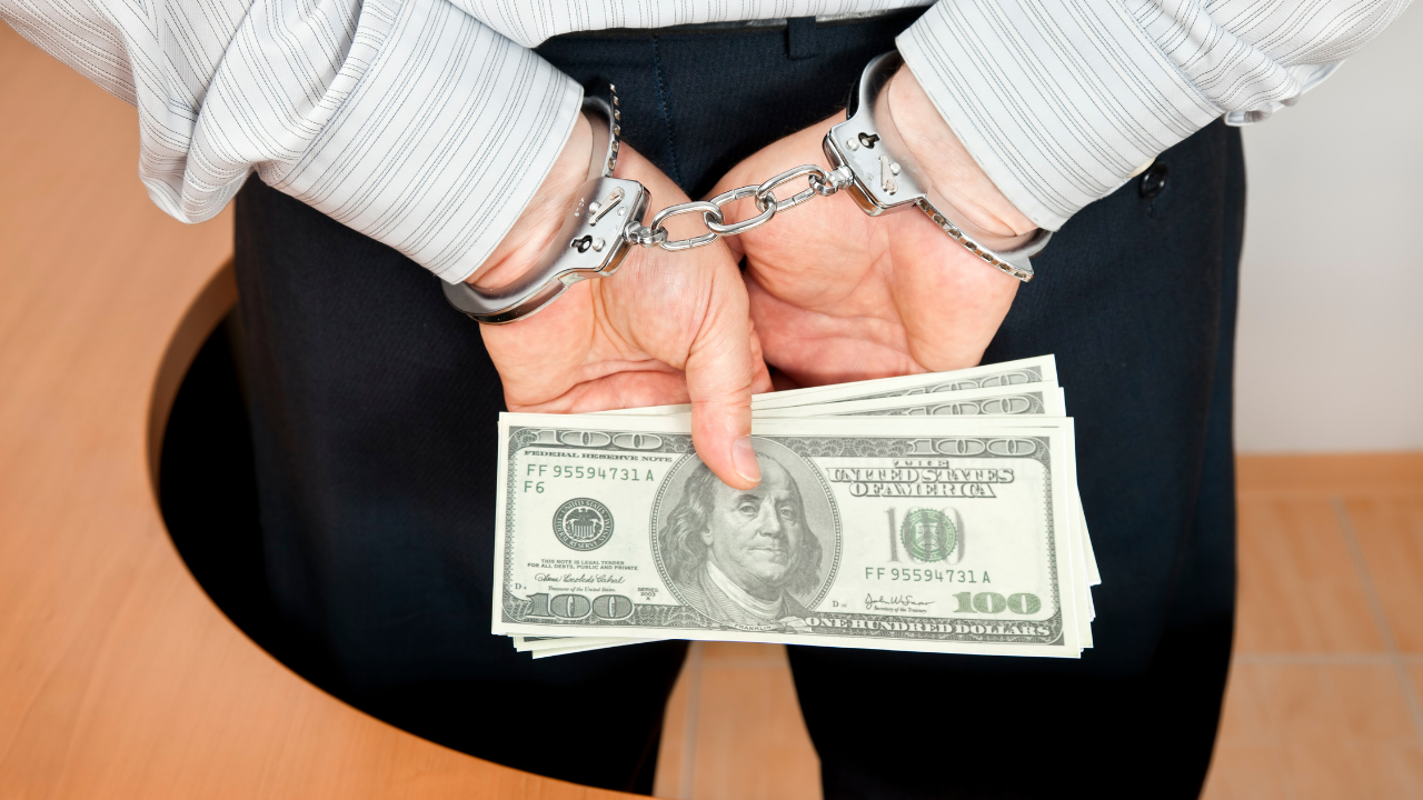 15 Daunting White-Collar Crime Statistics You Should Know About