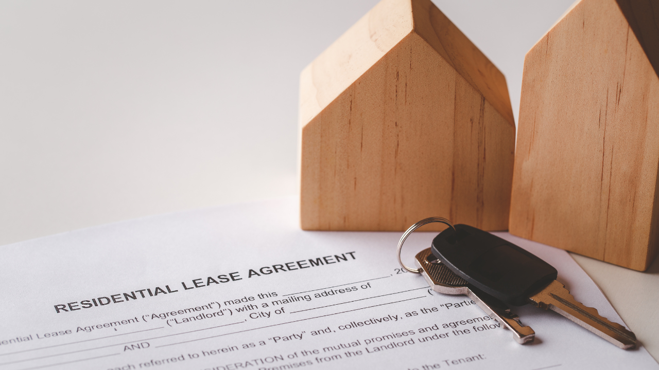 “How Long Can a Tenant Stay After the Lease Expires?” and Other Questions About Holdover Tenants